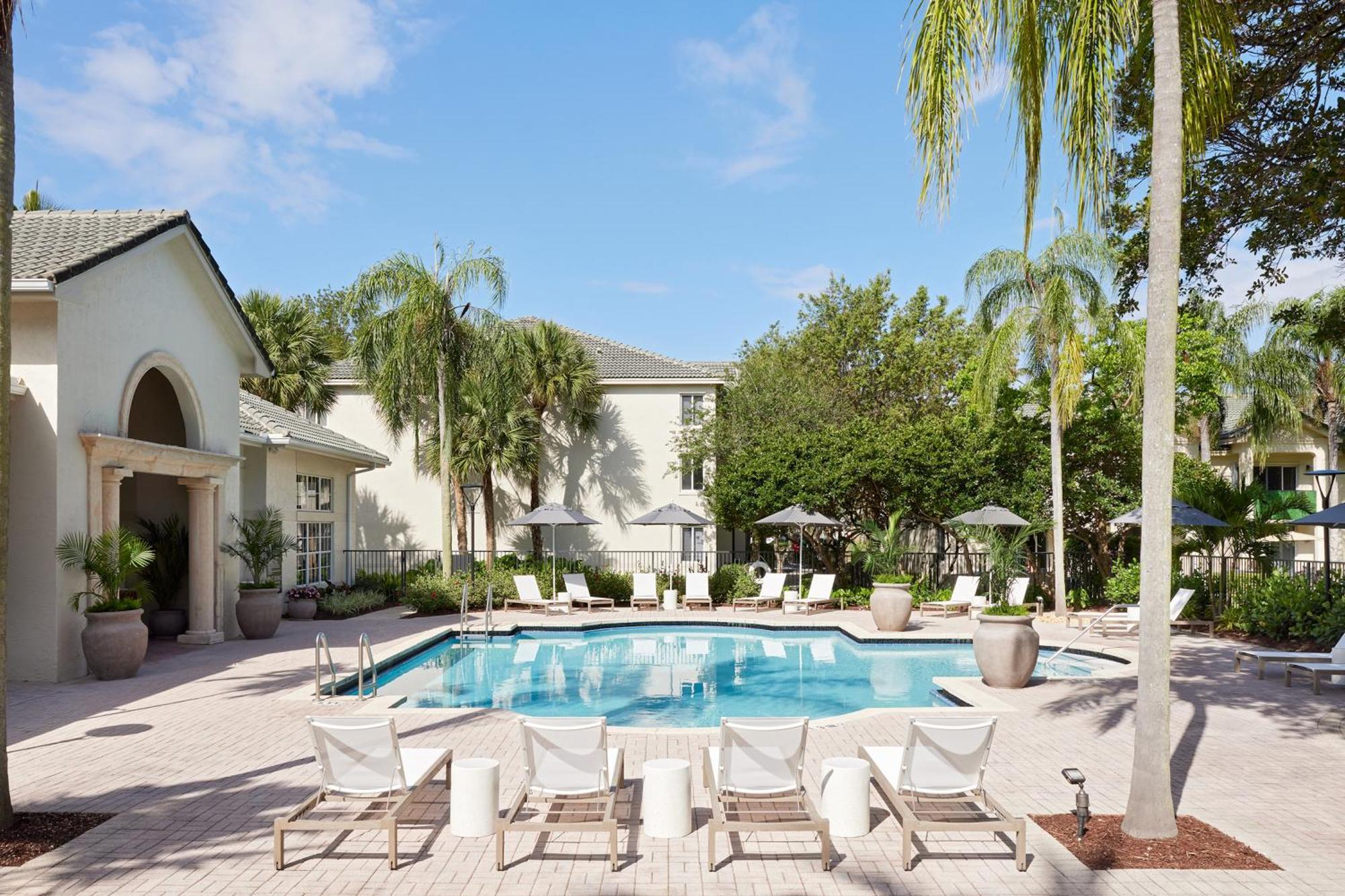 Stunning Centrally Located Apartments At New River Cove In South Florida فورت لودرديل المظهر الخارجي الصورة