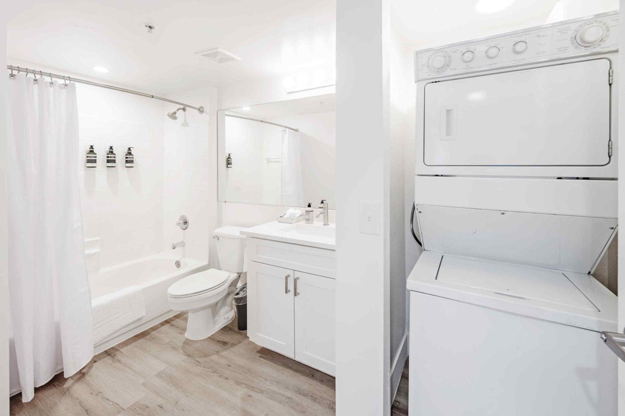 Stunning Centrally Located Apartments At New River Cove In South Florida فورت لودرديل المظهر الخارجي الصورة