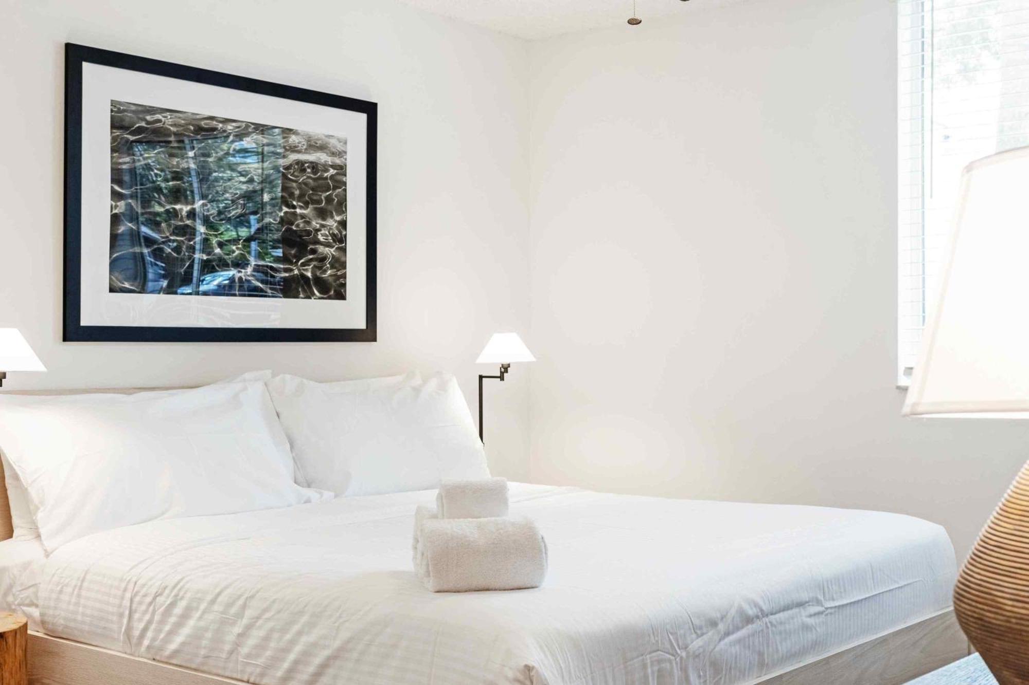 Stunning Centrally Located Apartments At New River Cove In South Florida فورت لودرديل الغرفة الصورة